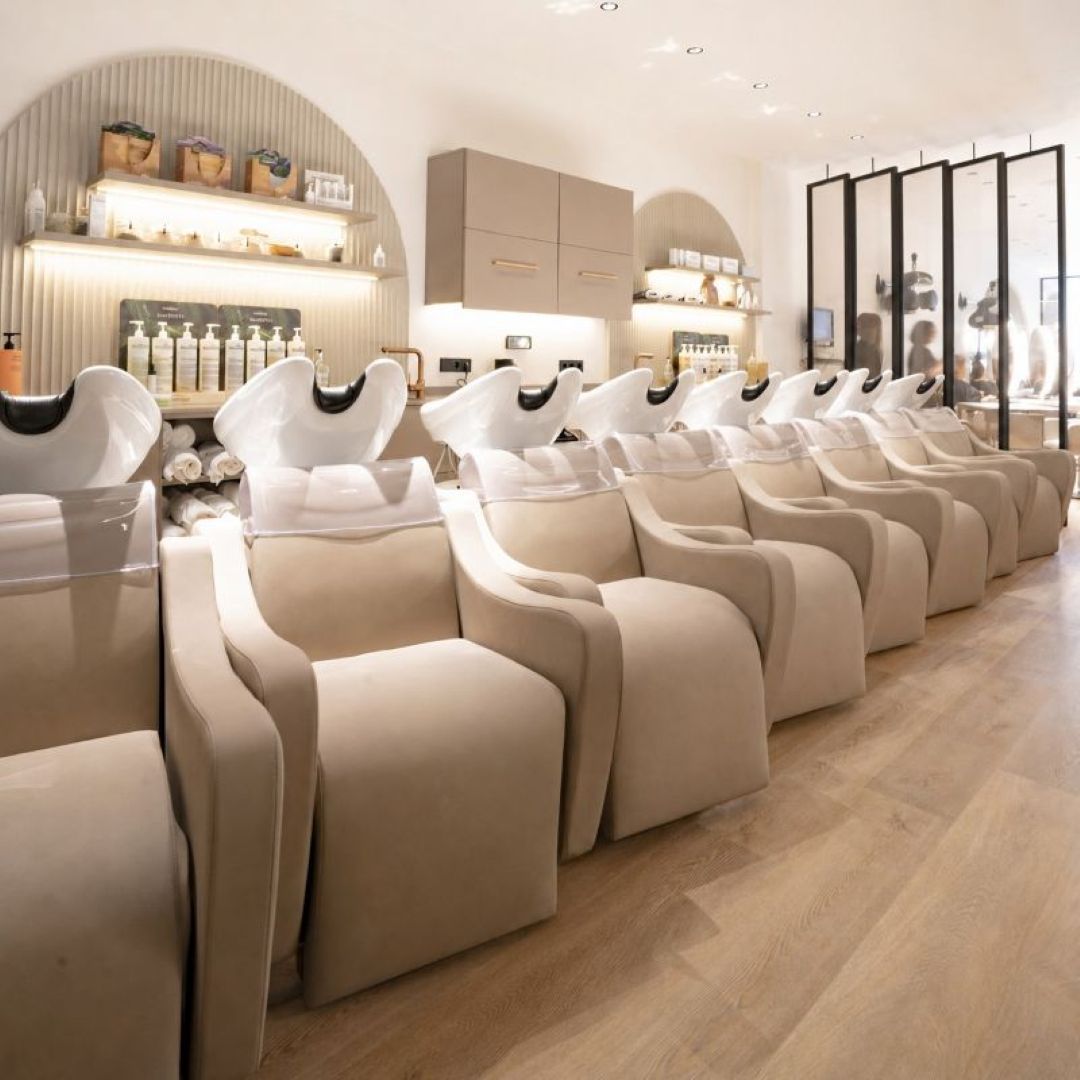 Mobiliario de peluquería y head spa